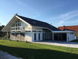 Modernes Fachwerkhaus mit Garage – Neubau Kurth Haus 2017 Front
